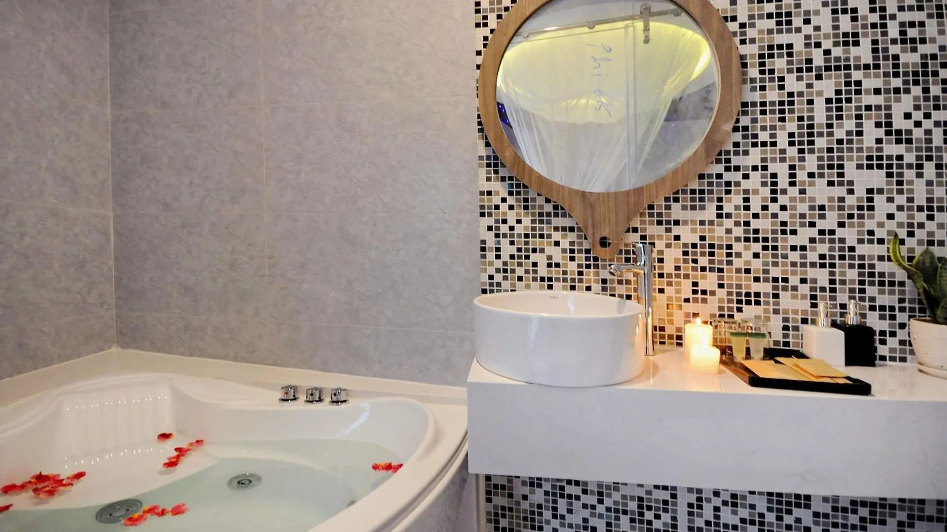 ***  Angel Hotel Нячанг Вьетнам