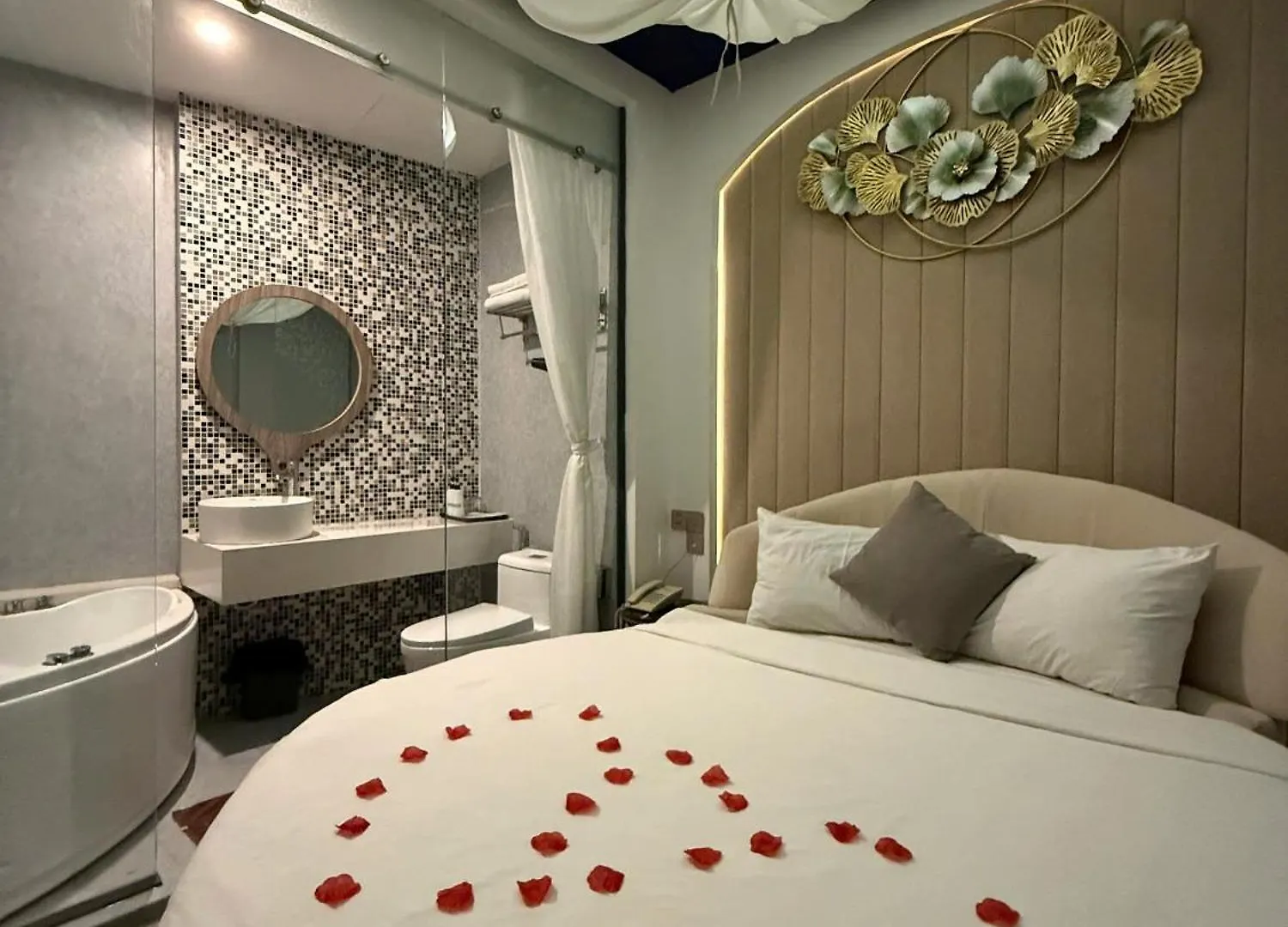 Angel Hotel Нячанг