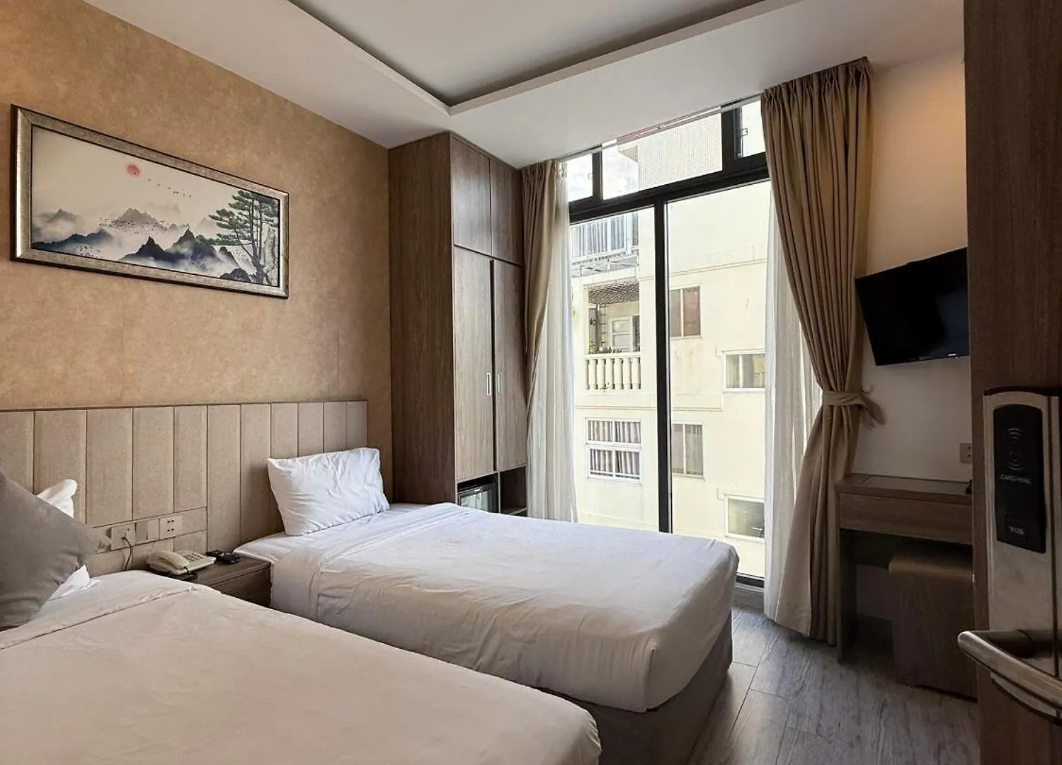 Angel Hotel Нячанг