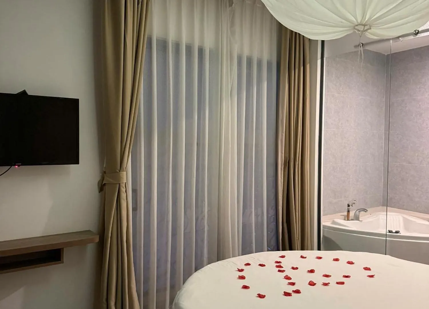 Angel Hotel Нячанг 3*,  Вьетнам
