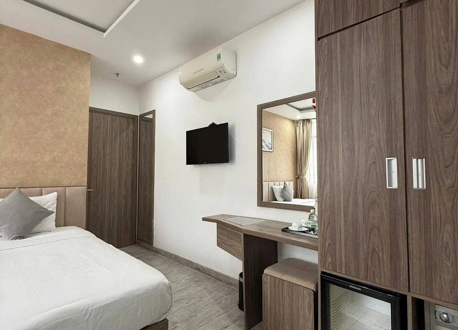 Angel Hotel Нячанг
