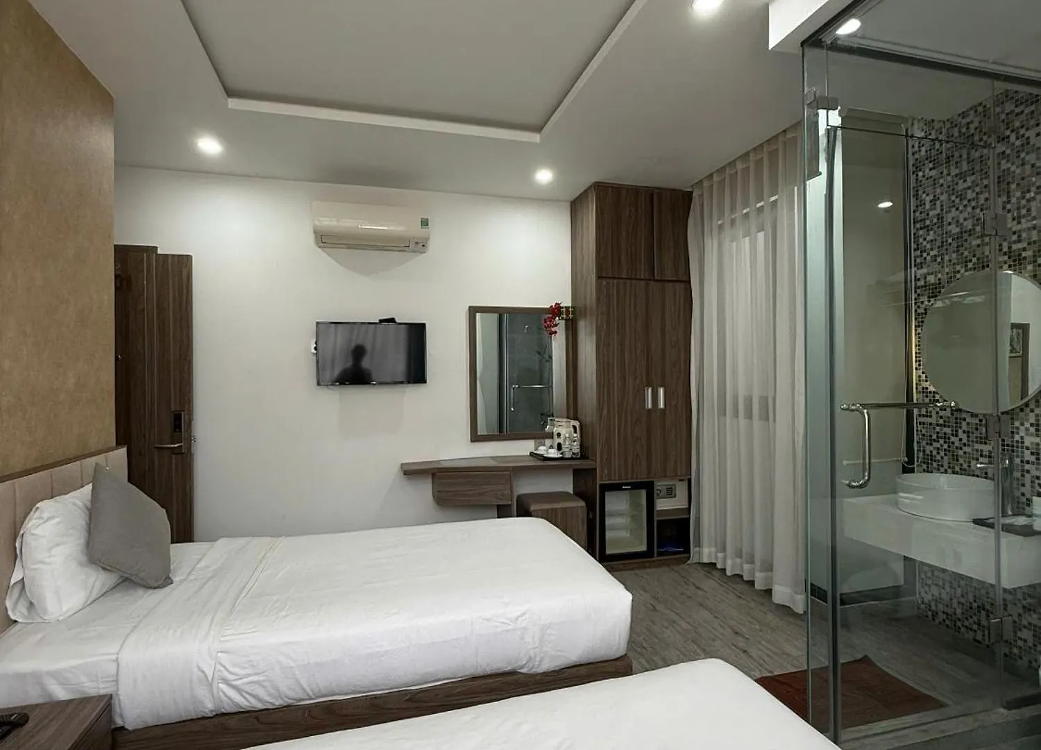 ***  Angel Hotel Нячанг Вьетнам