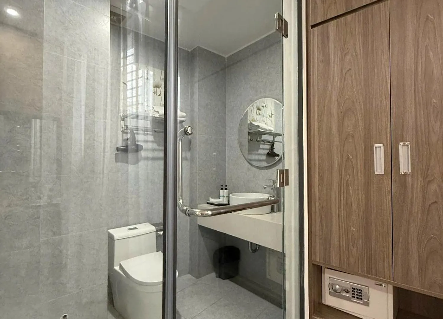 Angel Hotel Нячанг